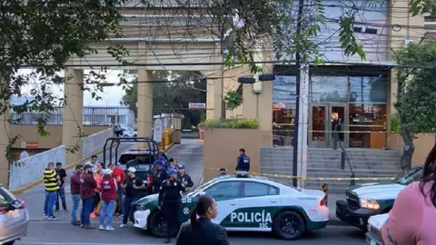 Mujer muere en ataque armado frente a restaurante en Torres de Lindavista