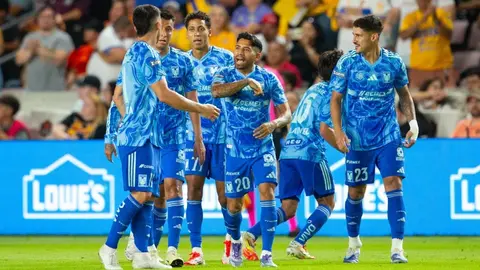 Tigres sigue sin poder viajar de Houston a San Diego tras fallas en avión privado