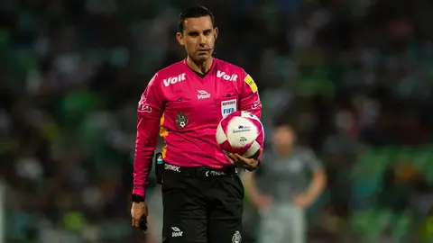 César Ramos Palazuelos será el árbitro central del Atlético de Madrid vs Botafogo