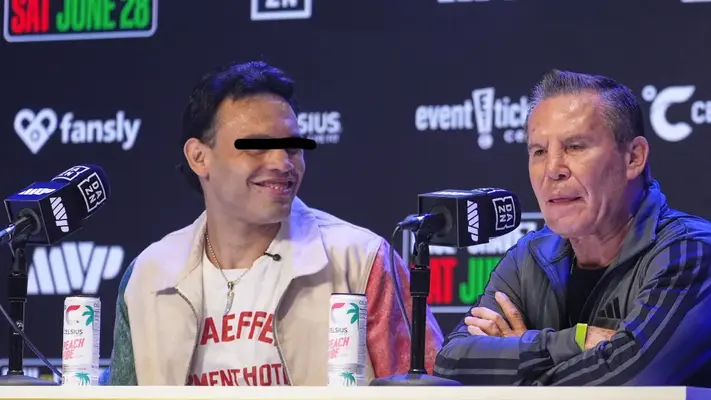 ¡Al borde del llanto! Julio César Chávez a punto de llorar tras hablar de la detención de su hijo