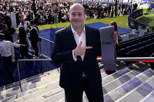 Lo quieren en Chivas: Enrique Alfaro, ex Gobernador de Jalisco termina máster en el Real Madrid y pronto será DT