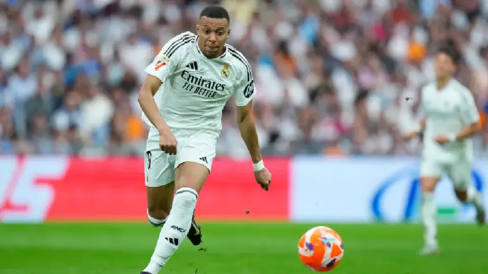 Kylian Mbappé, a nada de ganar su primera Bota de Oro; Salah es su rival más cercano