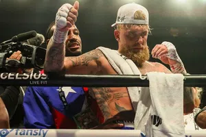 Julio César Chávez Jr. arrastra el nombre y pierde ante el youtuber Jake Paul