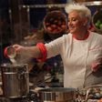 Muere Anne Burrell, chef estrella de TV que trabajó en restaurante Michelin