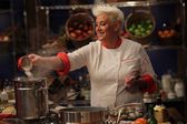 Muere Anne Burrell, chef estrella de TV que trabajó en restaurante Michelin