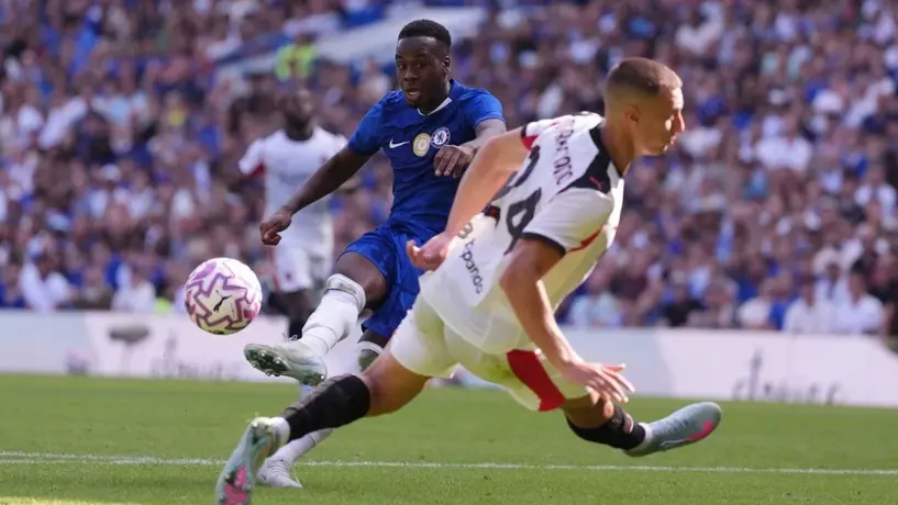 Sin Santiago Giménez, AC Milan cayó por goleada ante Chelsea en pretemporada