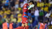 ¿Otra vez tú? Kevin Mier se equivoca durante el primer gol de Atlas
