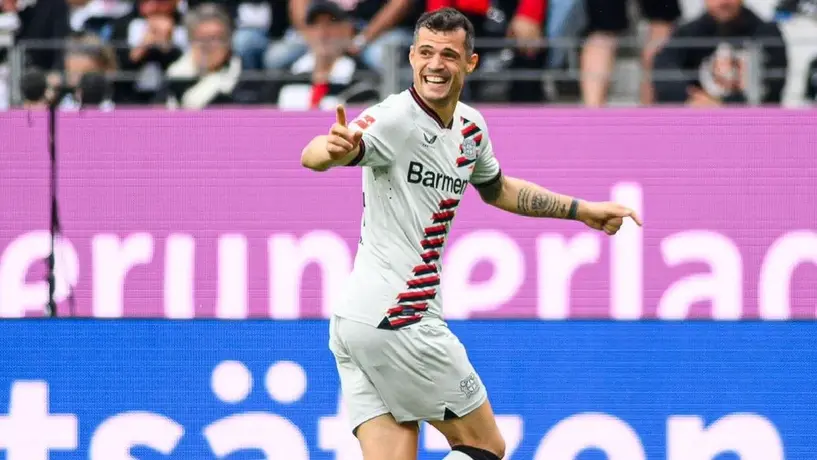 ¿Junto a Santi Giménez? AC Milan busca el fichaje de Granit Xhaka