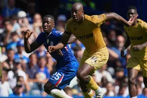 Chelsea y Crystal Palace empatan sin goles con polémica del VAR incluida