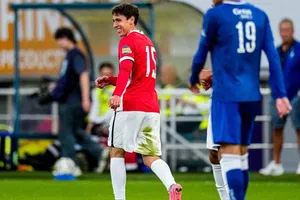 ¡Debut y golazo! Mateo Chávez se estrena en Europa con AZ Alkmaar