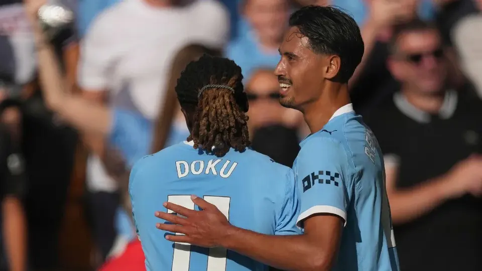 Manchester City goleó a Wolverhampton con gran exhibición de Tijjani Reijnders