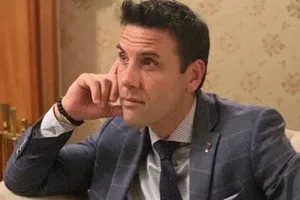 Oribe Peralta arremete contra el Ruso Zamogilny por culpa del Mundial de Clubes