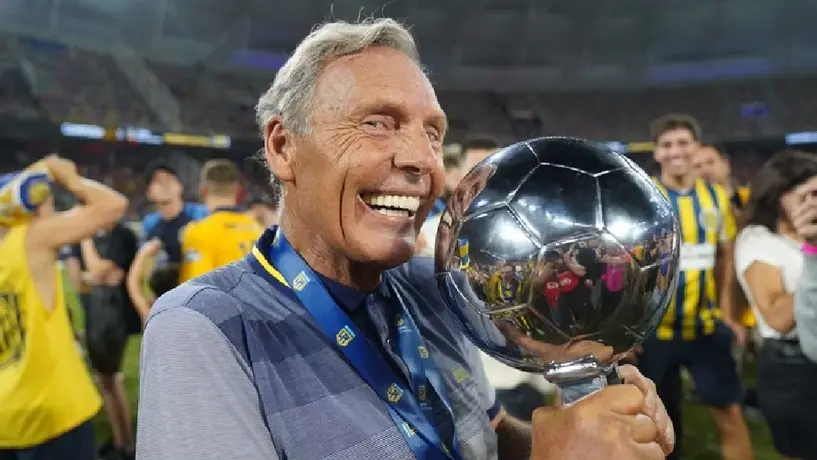 'Que inhumano exhibirlo así': Redes estallan en contra de Boca Juniors, por el semblante de su DT en entrevista
