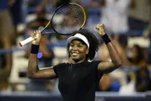 Venus Williams se convierte en la mujer de mayor edad desde Martina Navratilova en ganar un partido