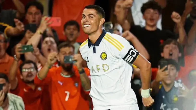 Cristiano Ronaldo vuelve a España y pone a gritar ‘SIU’ a todo un estadio