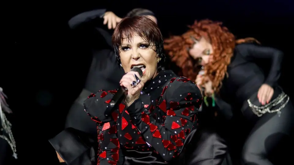 Alejandra Guzmán pospone conciertos por salud hasta 2026 ¡Esto padece!
