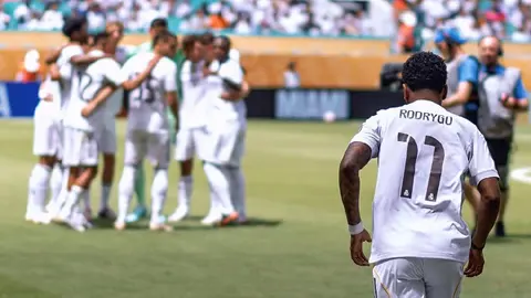 Real Madrid le pone precio a Rodrygo Goes; Arsenal encabeza los interesados