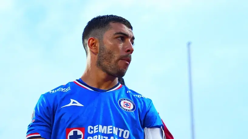 Erik Lira asegura que en Cruz Azul están "a muerte" con Larcamón pese a goleada en Leagues Cup