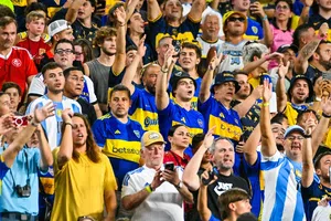 Hinchas de Boca Juniors se enfrascan e insultan a niño aficionado del Bayern Munich