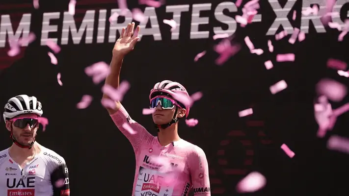 Del Toro celebra su participación en el Giro de Italia: "el día que dimensione lo que acabo de hacer será increíble"