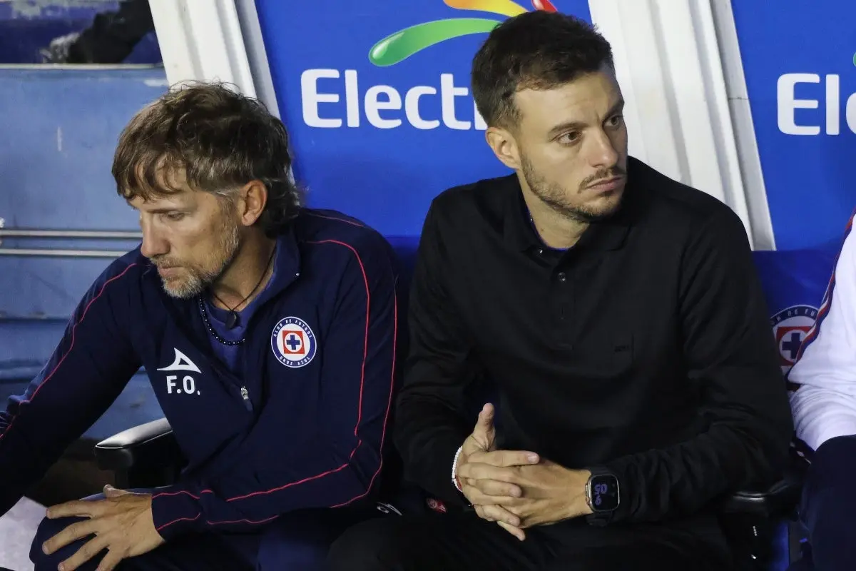 Martín Anselmi junto a su auxiliar, Facundo Oreja | MEXSPORT