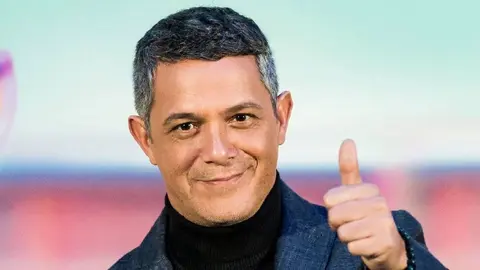 Alejandro Sanz acusa de extorsión a fan: le habría exigido casi 21 millones de pesos