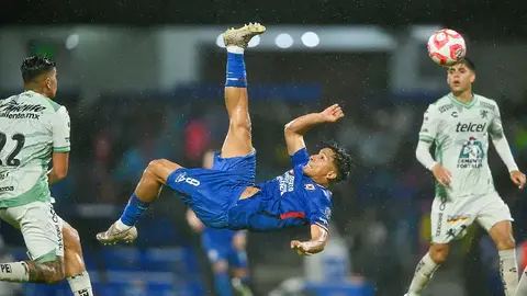 Ángel Sepúlveda y sus espectaculares goles de chilena a lo largo de su carrera