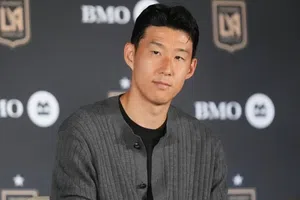 "Es una auténtica leyenda", Heung-min Son elogia a Carlos Vela y aspira a igualarlo en LAFC