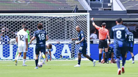 Jugador del Pachuca se tatúa a Don Ramón y El Chavo del 8 y se vuelve viral en el Mundial de Clubes 2025