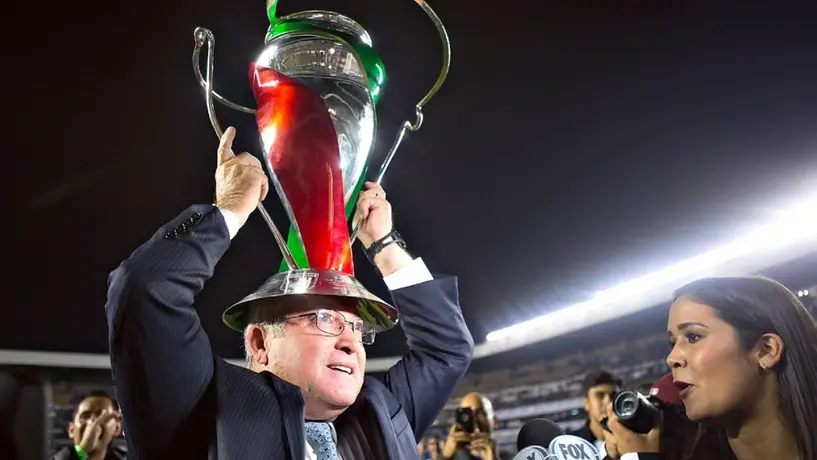 Víctor Manuel Vucetich se retira como director técnico tras larga carrera