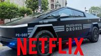 VIDEO: Captan a policías de Jalisco viendo Netflix en la pantalla de su patrulla Cybertruck