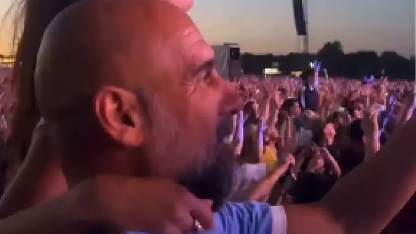 Pep Guardiola acapara reflectores durante concierto de Oasis en Manchester