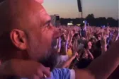 Pep Guardiola acapara reflectores durante concierto de Oasis en Manchester