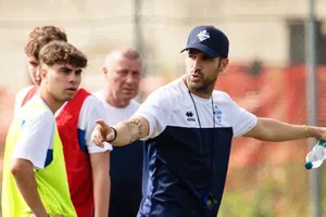 ¿Al Barcelona? Cesc Fábregas revela si dirigirá al Barça en un futuro