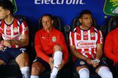 Chivas 'guarda' a Chicharito Hernández por lesión y tras polémica por videos no jugará ante Atlético San Luis