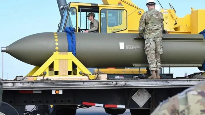 ¿Cómo funciona la GBU-57? La bomba de EE. UU. que puede destruir el programa subterráneo nuclear de Irán