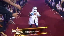 ¡Microman al ataque! Los mejores memes de la aparición del luchador