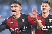 Johan Vásquez es pretendido por la Roma; el central mexicano podría salir del Genoa