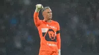 Keylor Navas canta el himno de la UNAM en su primer partido en CU con Pumas