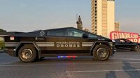 Jalisco convierte 280 Cybertruck de Tesla en patrullas ¿Necesarias?