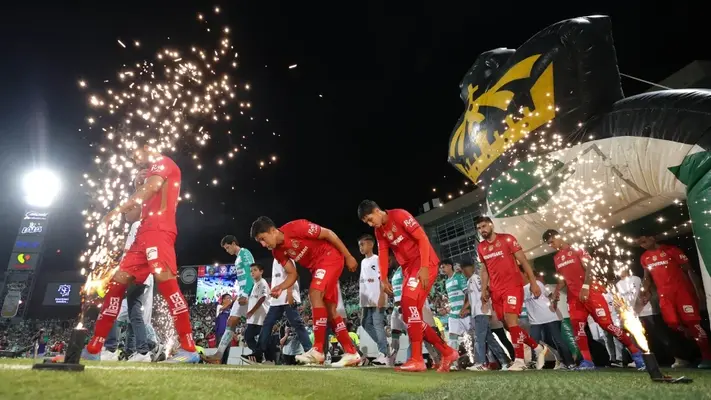 ¿Qué jugadores de Liga MX podrían comprarse con lo que vale el anillo de Georgina Rodríguez?