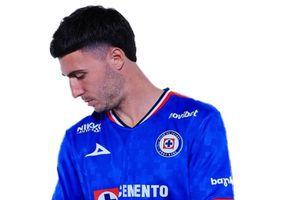 José Paradela sobre su llegada a Cruz Azul: "Esta camiseta te exige al máximo"