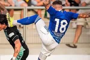 Batalla campal en el partido amistoso entre Betis y Como