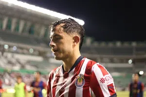 “Un equipo de puros mexicanos me parece una p...”: En el podcast de Peláez arremeten contra Chivas