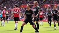 Kieran Tierney y Arsenal se despiden con triunfo sobre Southampton
