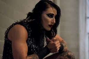 Rhea Ripley resalta el valor del documental ‘WWE: Unreal’: “Quiero demostrar que es normal pasar momentos difíciles”