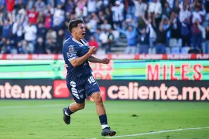 Pachuca anota golazo ante Rayados con asistencia de rabona incluida
