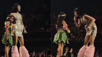 Katy Perry enaltece a niña mexicana durante concierto en California y se vuelve viral
