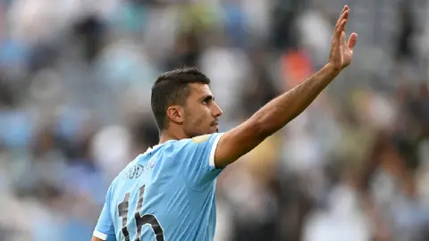 ¡Alarma con el Balón de Oro! Rodri terminó con molestias tras el Manchester City vs Al Hilal