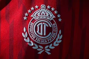 Toluca modifica su escudo tras el título ante presión de Martinoli
